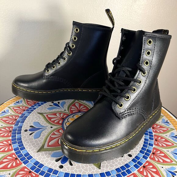 Dr. Doc Martens Zavala Women's Size 5 Combat Boots Black Leather 8-Eye AW004 NEW - Picture 2 of 9